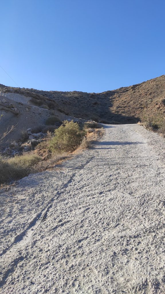Santorin Route RedBeach