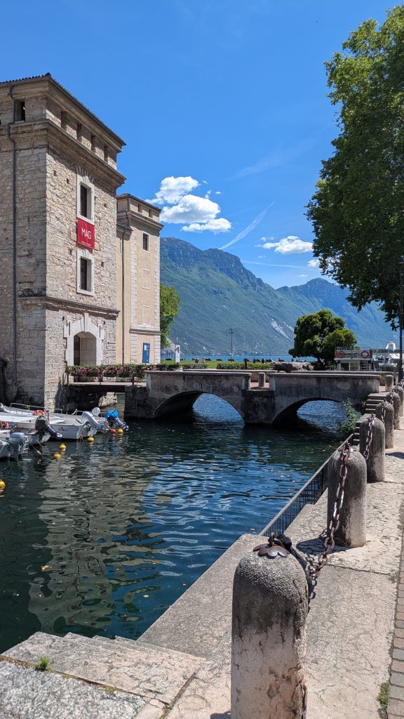 Lac de Garde Riva Del Garde, chateau - Lac de Garde